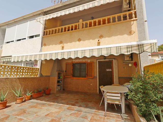 Casa en venta en Torrevieja, Playa de los Náufragos. Casas.