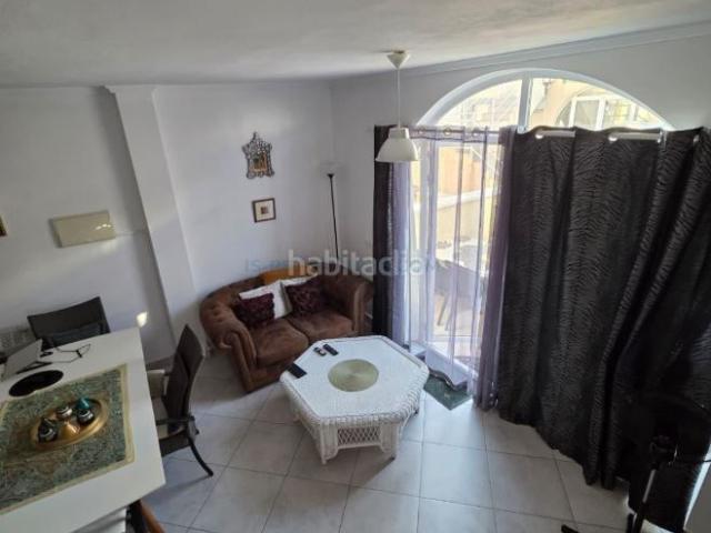 Casa en venta en Torrevieja, Zona Carrefour Urbanizaciones. Casa con terraza en venta en la provincia de Alicante, Torrevieja, distrito de El Chaparral. 2 habitaciones 58 m² 4 kilómetros. Casas.