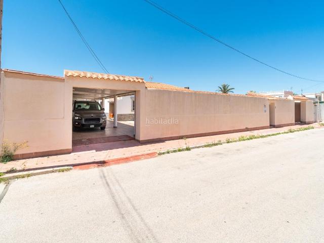 Casa en venta en Torrevieja, Zona Carrefour Urbanizaciones. Casas.