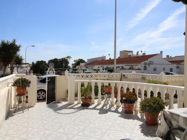 Casa en venta en Torrevieja, Zona Carrefour Urbanizaciones. Casas.