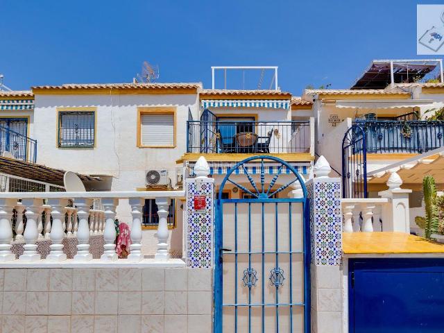 Casa en venta en Torrevieja, Zona Carrefour Urbanizaciones. Casas.
