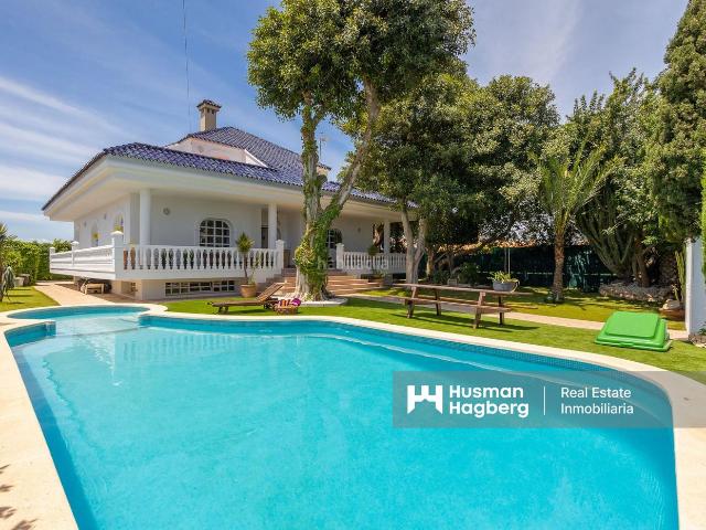 Casa en venta en Torrevieja, Zona Carrefour Urbanizaciones. Casas.