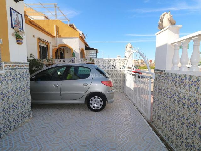 Casa en venta en Torrevieja, Zona Carrefour Urbanizaciones. Casas.