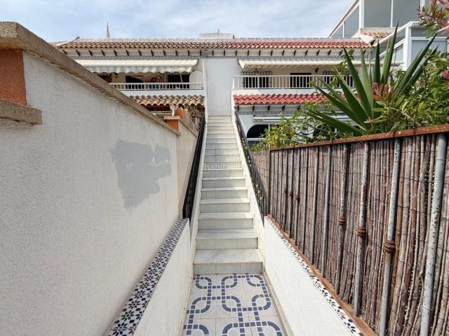 Casa en venta en Torrevieja, Zona los Frutales. Casas.