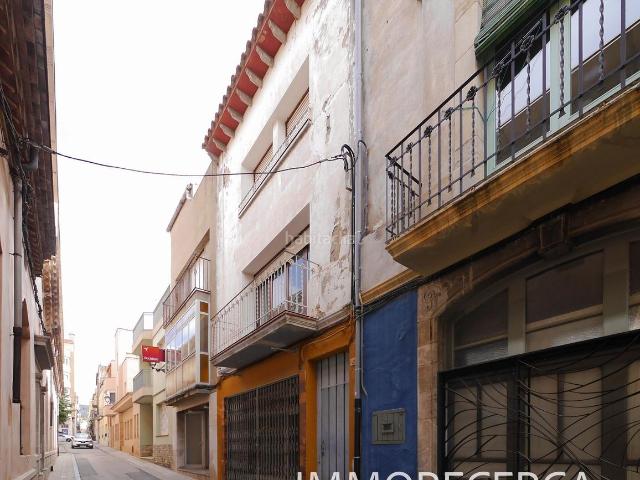 Casa en venta en Torroella de Montgrí Costa Brava. CASA EN EL CENTRO DE LA POBLACION. Casas Torroella de.