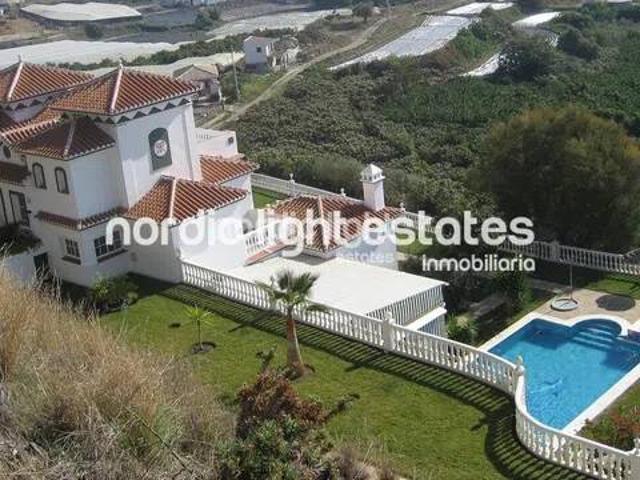 Casa en Venta en Torrox