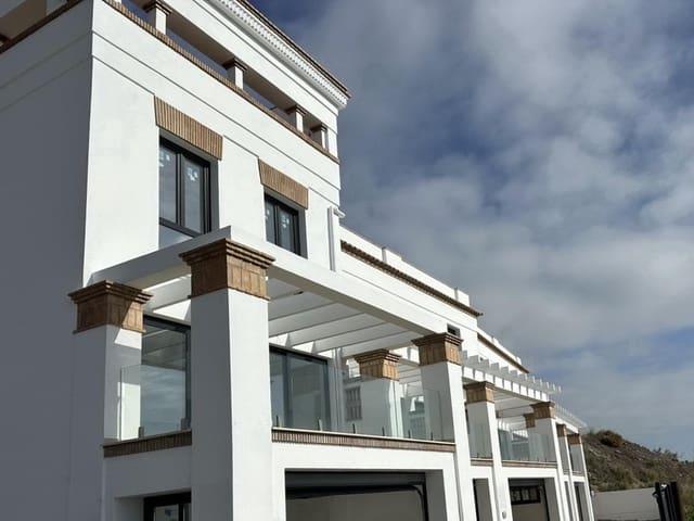Casa en venta en Torrox Costa, Málaga Costa del Sol