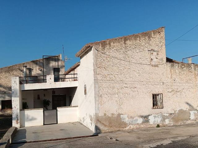 Casa en venta en Tortosa, de 420 m² 6 habitaciones por 242.000
