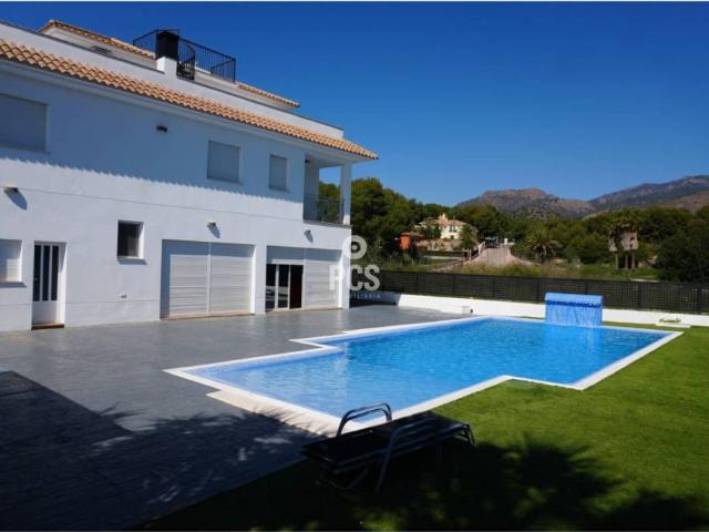Casa en Venta en Totana