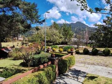 Casa en Venta en Tres Marías Morelos 610 m2. 4 recamaras