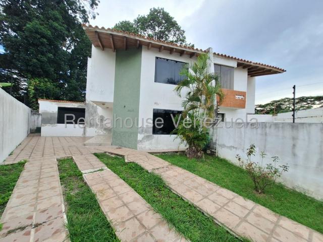 Casa en venta en Trigal Norte las Clavellinas Valencia Carabobo
