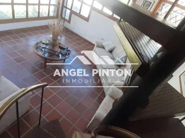 Casa en Venta en Trujillo Trujillo 260 m2. 4 hab