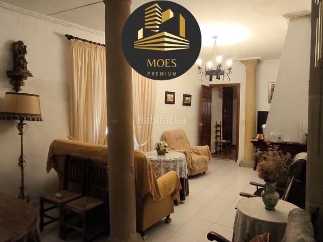 Casa en venta en Úbeda. Casa en venta en Ubeda, 8 dormitorios. Casas.