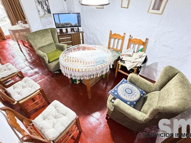 Casa en venta en Ubrique. Una oportunidad única para crear la casa de tus sueños. Casas.