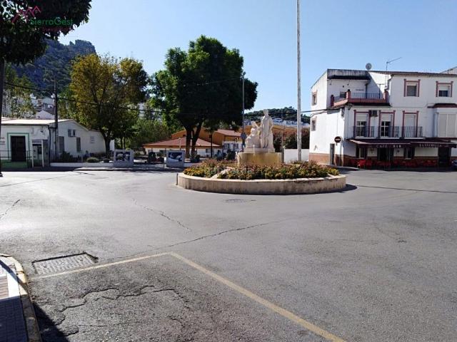 Casa en venta en Ubrique, Centro. VENTA CASA TERRAZA. ZONA CENTRO. Casas.