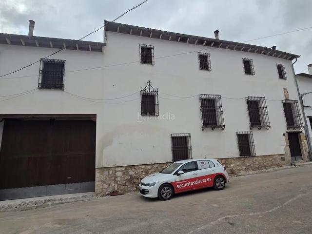 Casa en venta en Uclés. Casa chalet en Calle Isabel I de Castilla, Uclés. Casas.