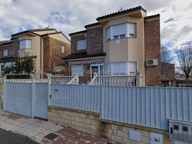 Casa en venta en Ugena. OPORTUNIDAD DE INVERSIÓN EN UGENA, TOLEDO. Casas.