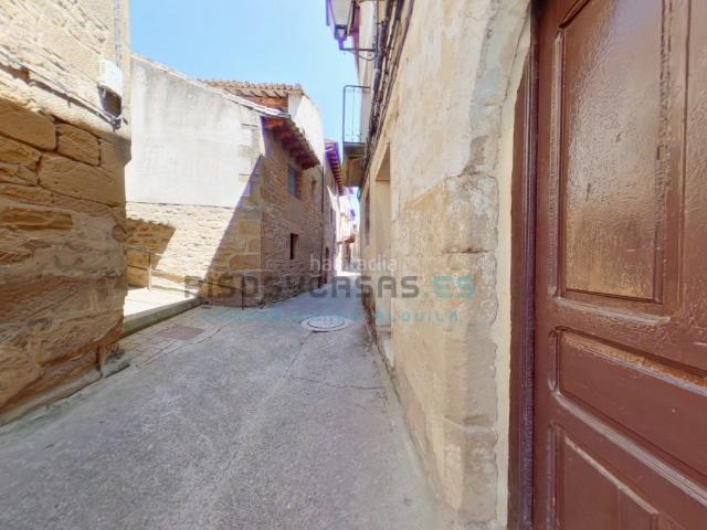 Casa en venta en Uncastillo. Casa de pueblo en venta en UncastilloZaragoza. Casas.