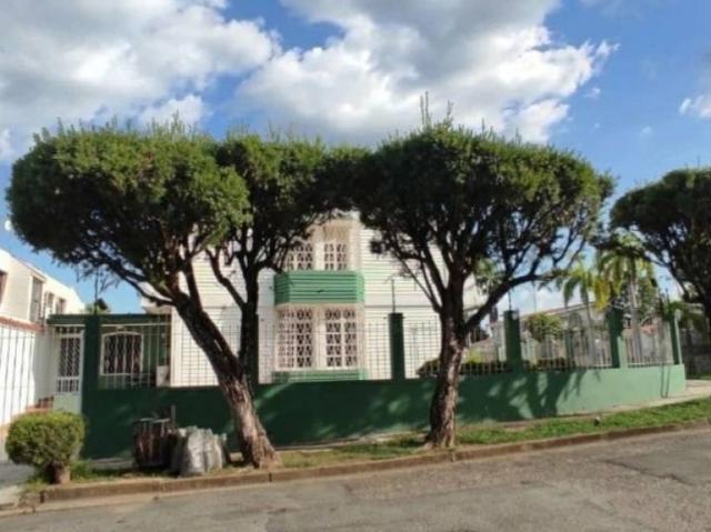 Casa en Venta en Urb. La Viña Valencia IC