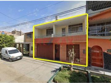Casa En Venta En Urb Latina Jose Leonardo Ortiz.T.Eneque