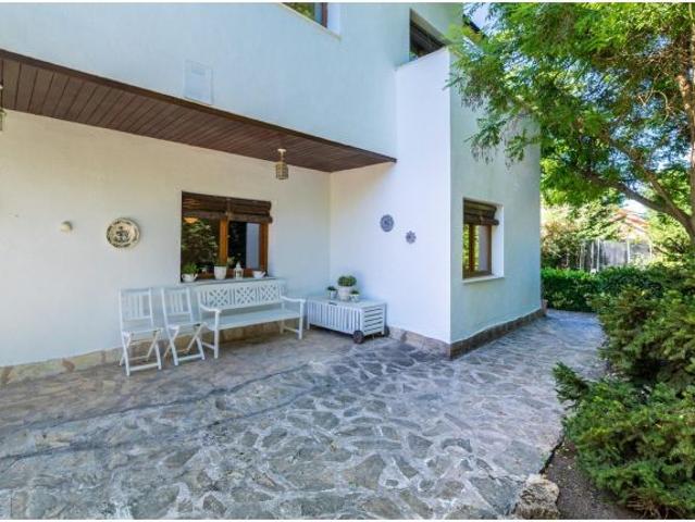 CASA EN VENTA EN URB. MONTEHERMOSO