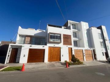 Casa en venta en Urb. Oasis
