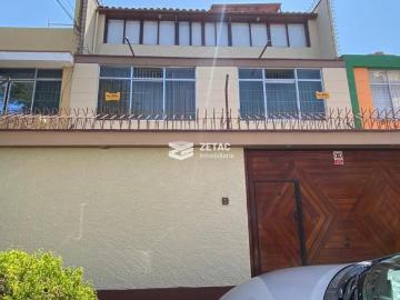 CASA EN VENTA EN URB. SAN JOAQUIN, BELLAVISTA