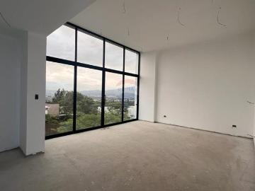 Casa en Venta en Urb. Sector Nayón Vía Cumbayá