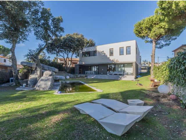 Casa en venta en Urbanitzacions 17249