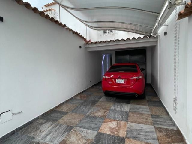 Casa en venta en Urbanización Las Delicias, al este Barquisimeto