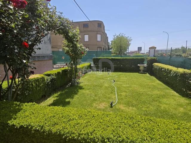 Casa en venta en Urdiales del Páramo. Casas Urdiales del.