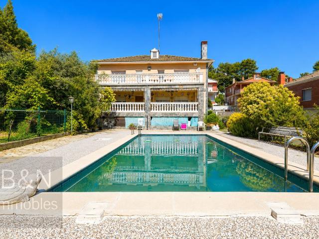 Casa en venta en Vacarisses. Una casa donde cada día se vive al ritmo de la naturaleza. Casas.