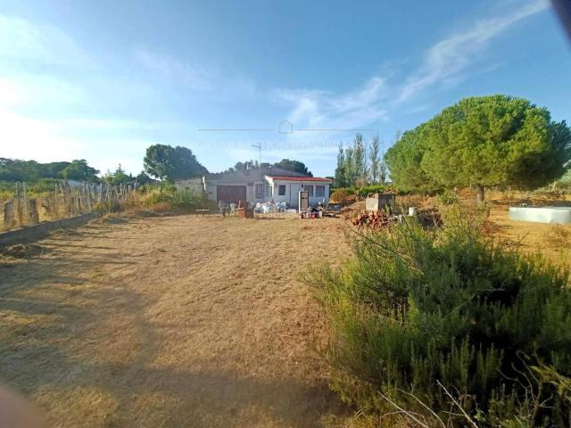 Casa en venta en Valdunciel. CASA CON TERRENO EN VENTA EN LA ZONA DE VALDUNCIEL EN SALAMANCA. Casas.