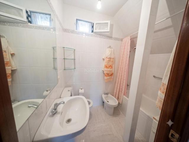 Casa en venta en Valdeobispo. Casa en entorno natural en Valdeobispo con garaje. Casas.