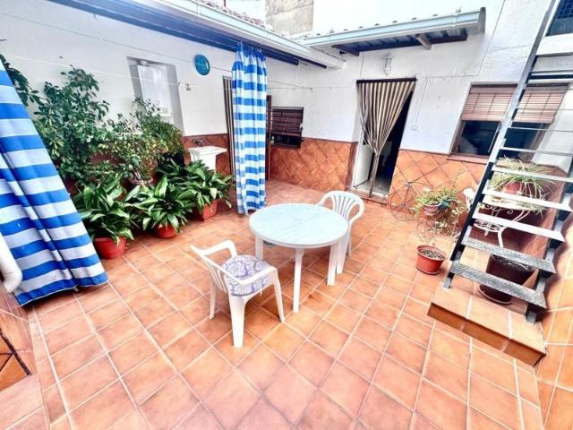 Casa en venta en Valdepeñas, Barrio Lucero