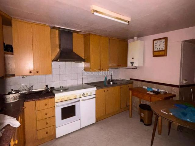 Casa en venta en Valdepeñas. Casa de pueblo tradicional con patio interior. Casas.