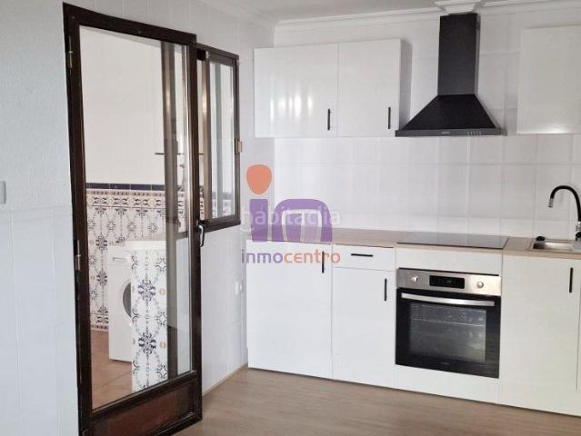 Casa en venta en Valdepeñas. Casa en venta en Nuevo Valdepeñas, 3 dormitorios. Casas.