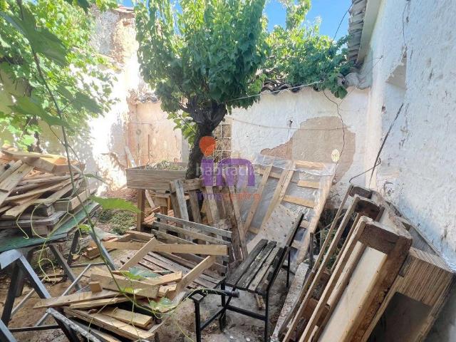 Casa en venta en Valdepeñas. Casa en venta en Subcentro, 4 dormitorios. Casas.