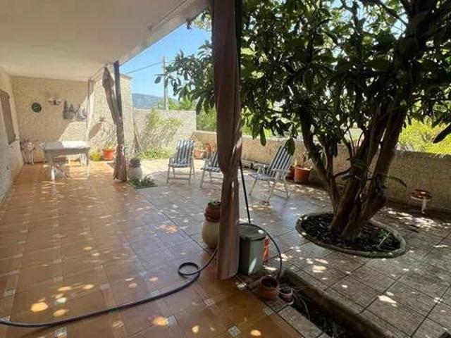 Casa en Venta en Valdepeñas de La Sierra