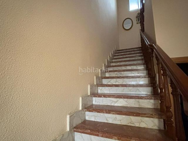 Casa en venta en Valdepeñas. Gran casa con potencial comercial en zona Auditorio. Casas.
