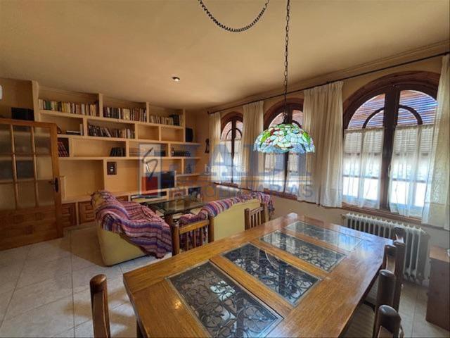 Casa en venta en Valdepeñas. ValdepeñasCasa. Casas.
