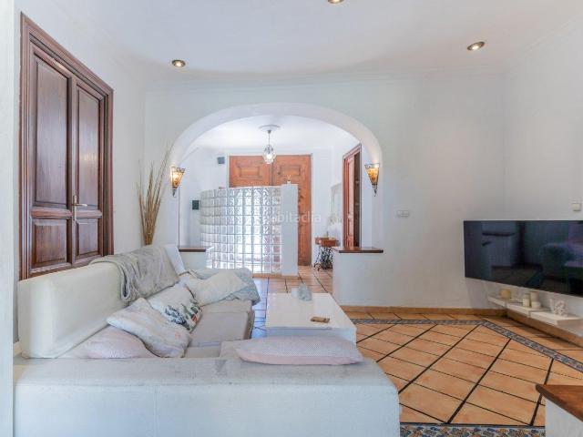 Casa en venta en Valencia, Benimàmet. Casa con jardín en Benimámet. Casas.