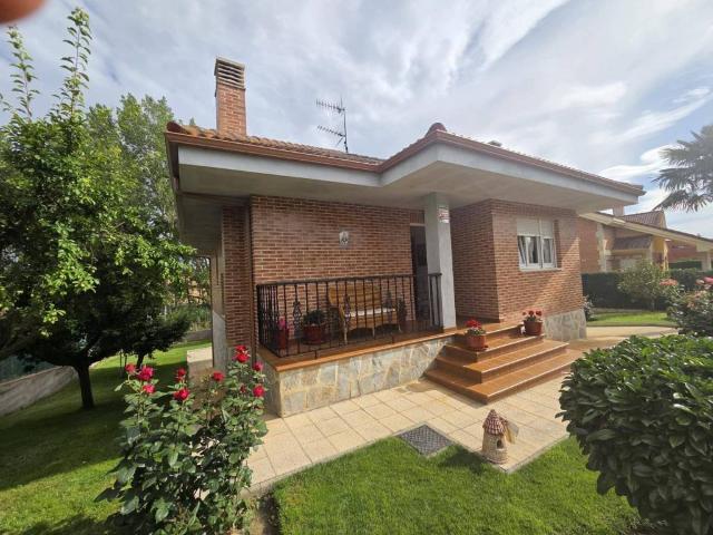 Casa en Venta en Valencia de Don Juan