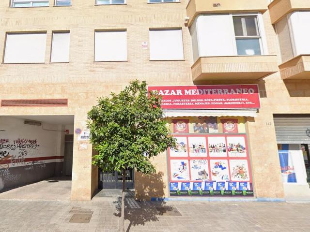 Casa en venta en Valencia, Torrefiel. Casas.