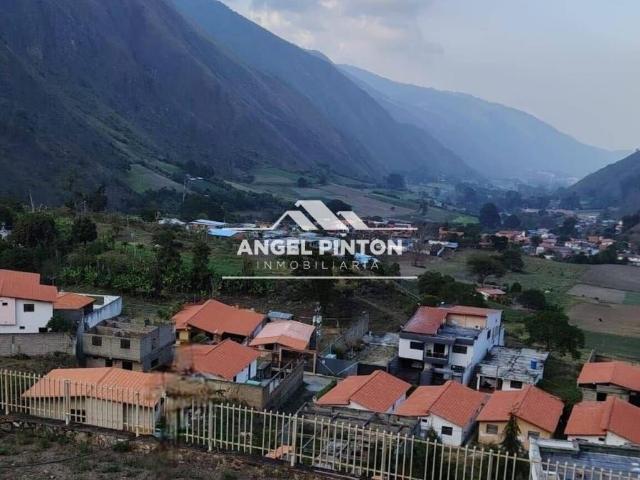 Casa en Venta en Valera Trujillo 750 m2. 4 hab