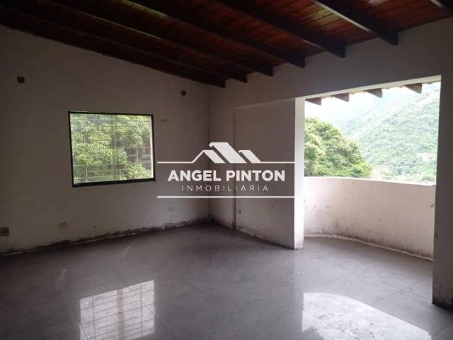 Casa en Venta en Valera Trujillo 285 m2. 6 hab