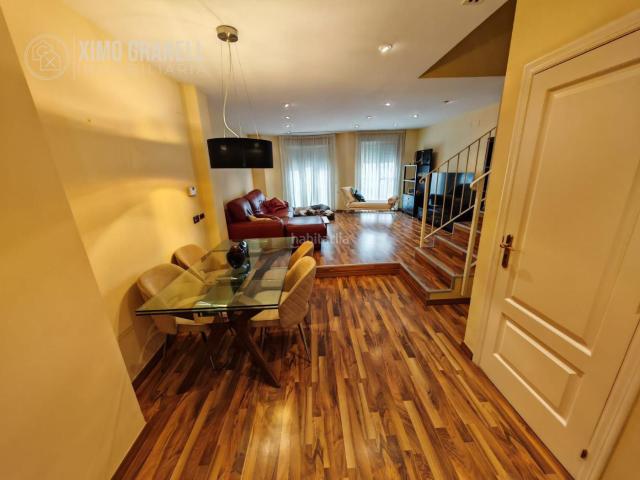 Casa en venta en Vall d´Uixó la. CASA DE TRES PLANTAS EN LA ZONA DEL ANGEL CON JARDÍN, GARAJE Y DOS TERRAZAS. Casas Vall d´Uixó.