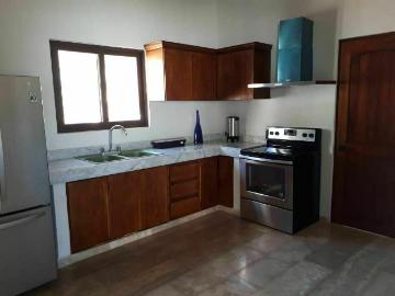 CASA EN VENTA EN VALLADOLID EN PRIVADA FINCAS LOS ÁLAMOS, MODELO TICUL
