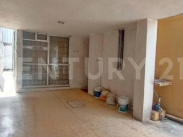 Casa en Venta en Valle De Los Pinos 1ra Secc, Tlalnepantla, Edo. Méx