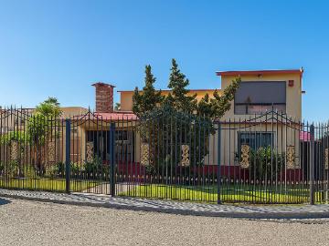 CASA EN VENTA EN VALLE DORADO